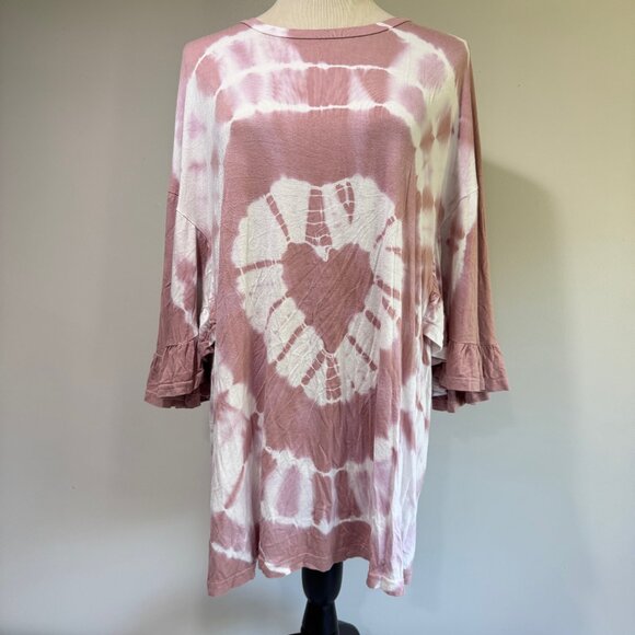 EASEL Tie Dye Flutter Sleeve Heart Top - Picture 1 of 8